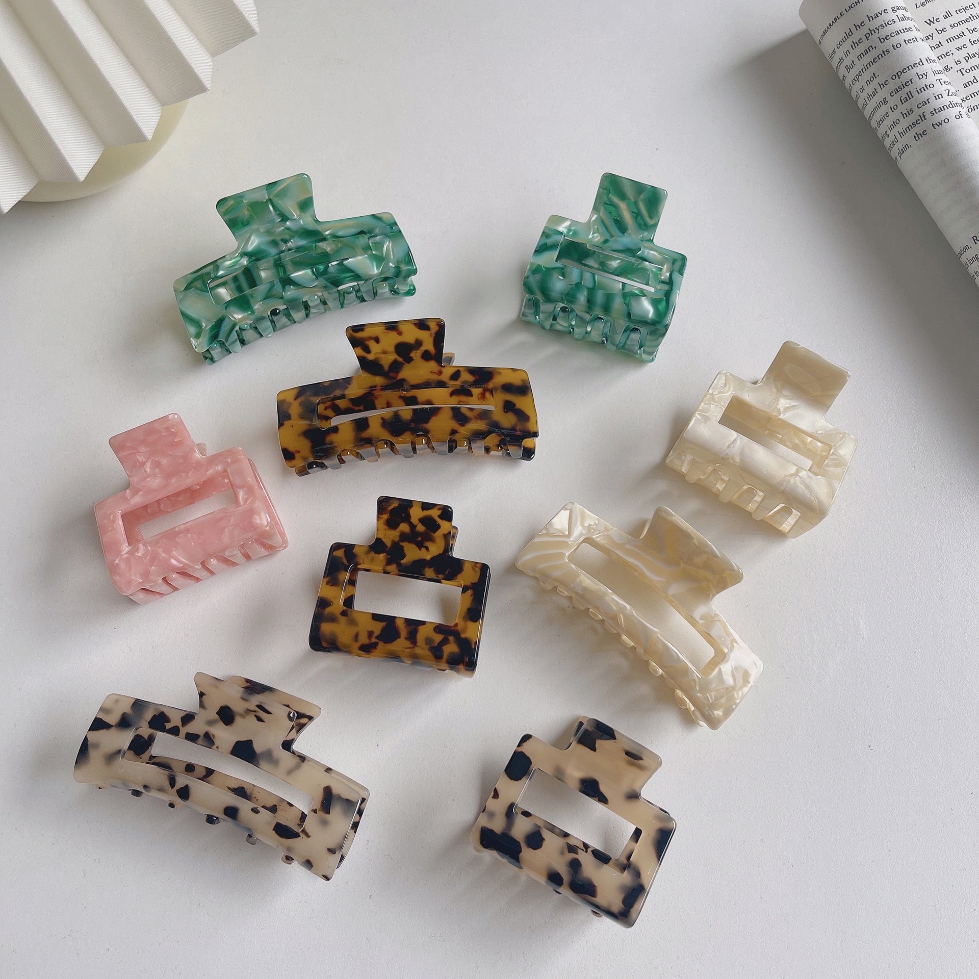 Home 73 premium acetate hair clips (复制)