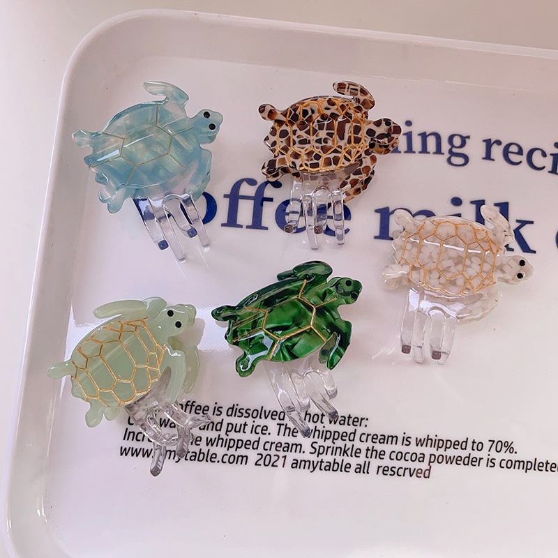 Premium Turtle Acetate Hair Clips 2 premium butterfly acetate hair clips (复制)