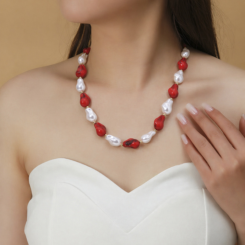 Home 72 premium acrylic & resin necklaces (复制)