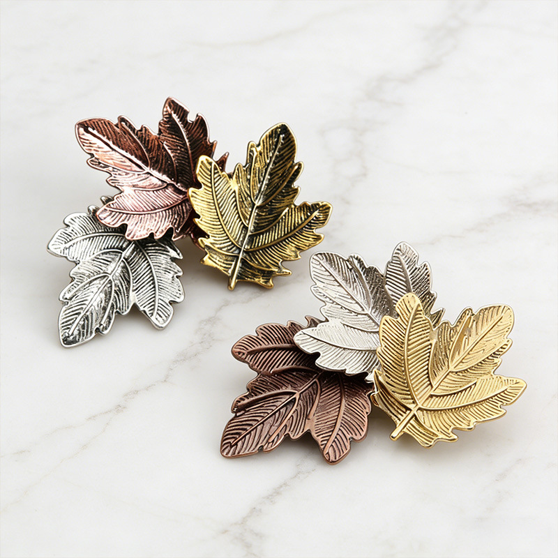 Home 210 vintage trio color maple leaf brooch
