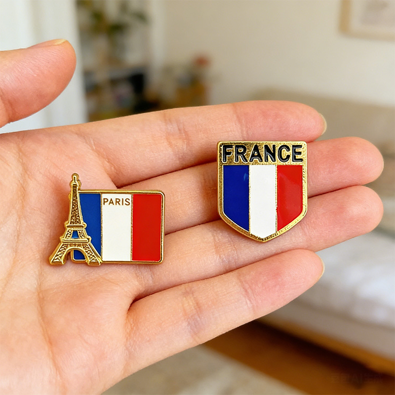 Paris Eiffel Tower Lapel Badge 4 paris eiffel tower lapel badge