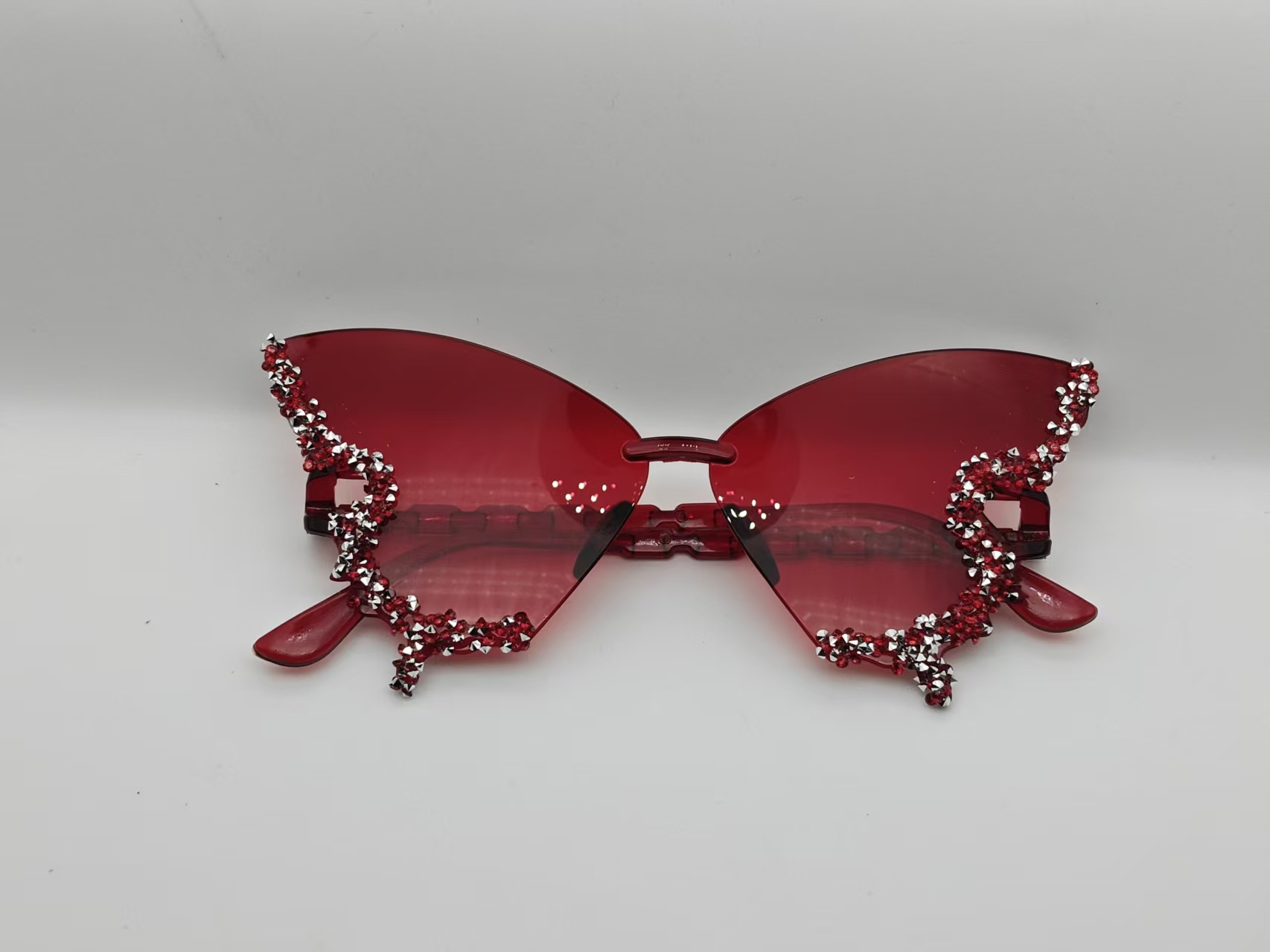 Rhinestone Rim Butterfly Rimless Party Sunglasses Multicolor Gradient Lens Festival Birthday Photoshoot Decorative Eyewear 2 Rhinestone Rim Butterfly Rimless Party Sunglasses Multicolor Gradient Lens Festival Birthday Photoshoot Decorative Eyewear - Image 2