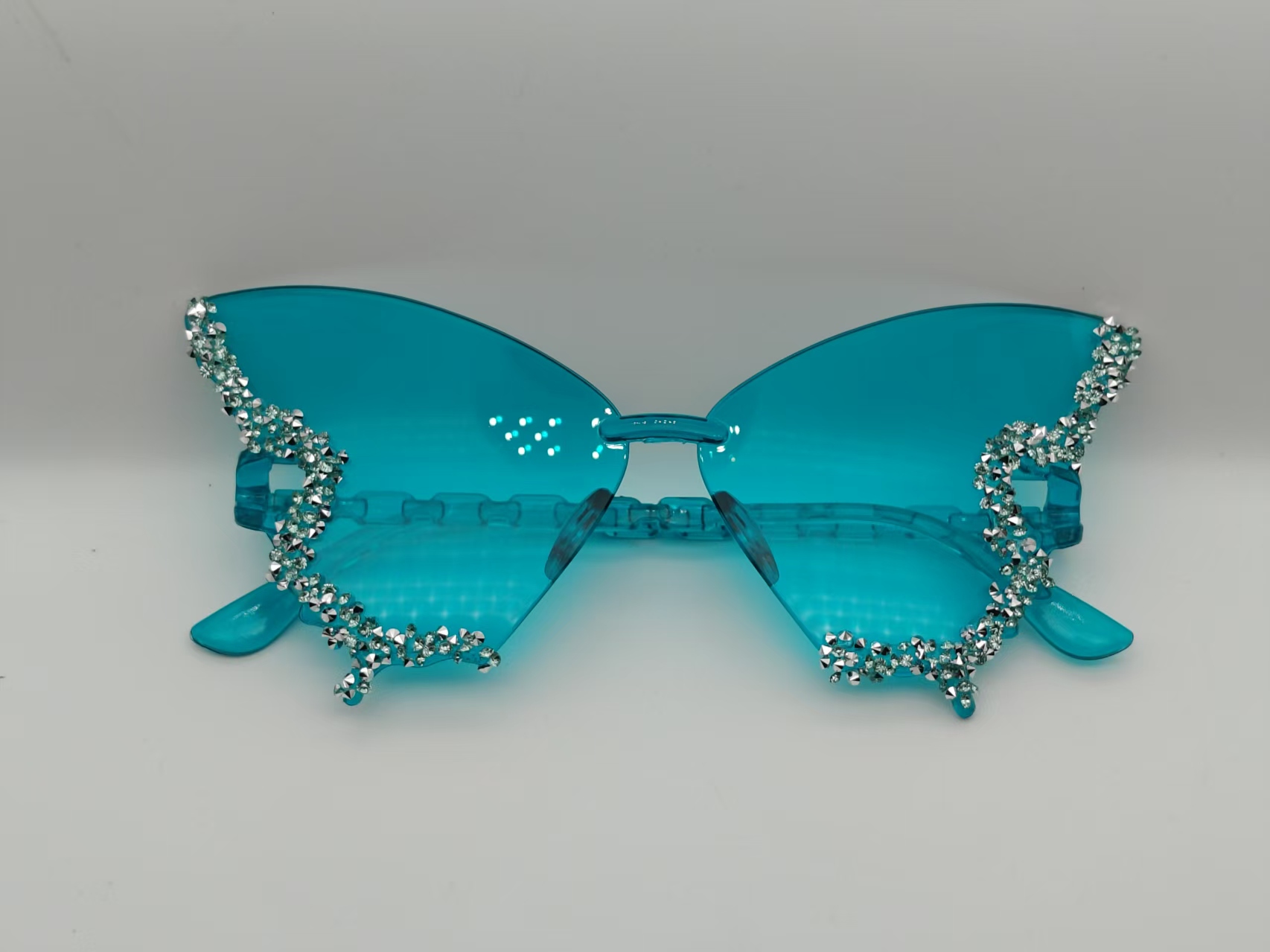 Rhinestone Rim Butterfly Rimless Party Sunglasses Multicolor Gradient Lens Festival Birthday Photoshoot Decorative Eyewear 5 Rhinestone Rim Butterfly Rimless Party Sunglasses Multicolor Gradient Lens Festival Birthday Photoshoot Decorative Eyewear - Image 5