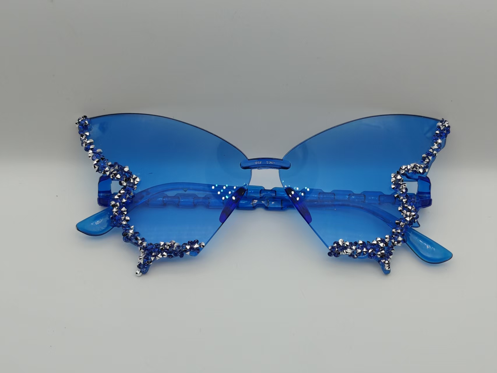 Rhinestone Rim Butterfly Rimless Party Sunglasses Multicolor Gradient Lens Festival Birthday Photoshoot Decorative Eyewear 11 Rhinestone Rim Butterfly Rimless Party Sunglasses Multicolor Gradient Lens Festival Birthday Photoshoot Decorative Eyewear - Image 11