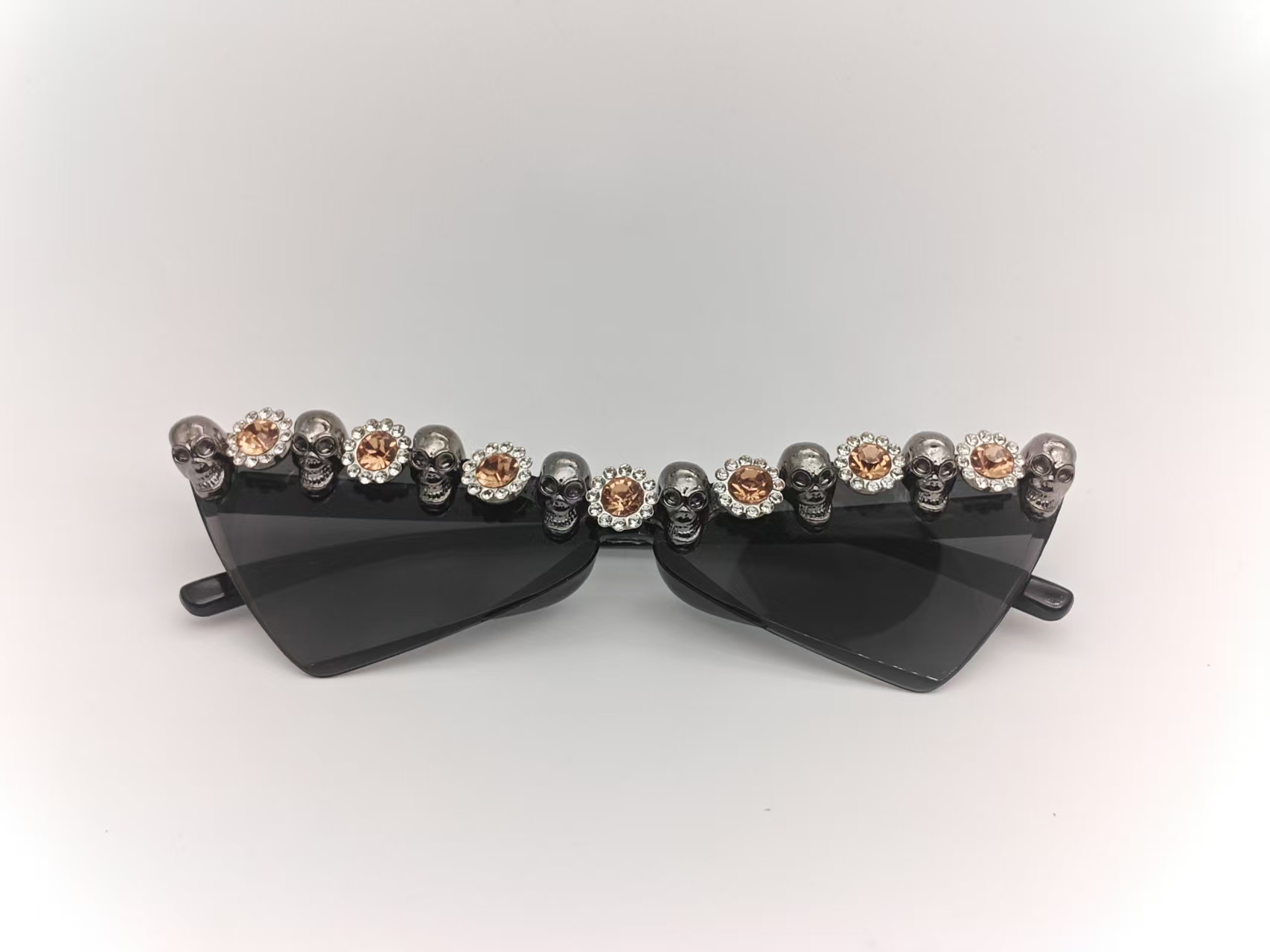 Top Rim Multicolor Rhinestone Flat Top Party Sunglasses UV Protection Music Festival Rave Photo Props Decorative Eyewear 8 Top Rim Multicolor Rhinestone Flat Top Party Sunglasses UV Protection Music Festival Rave Photo Props Decorative Eyewear - Image 8